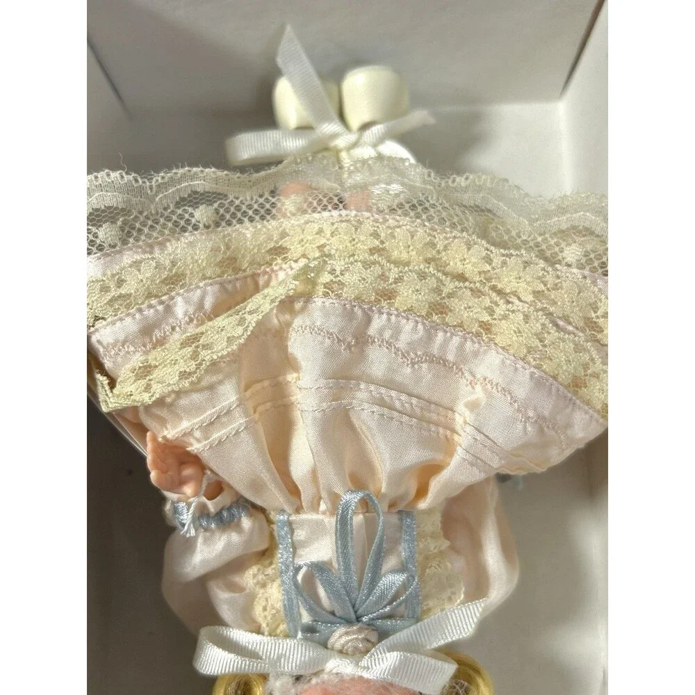 Vintage 2000 Madame Alexander 8